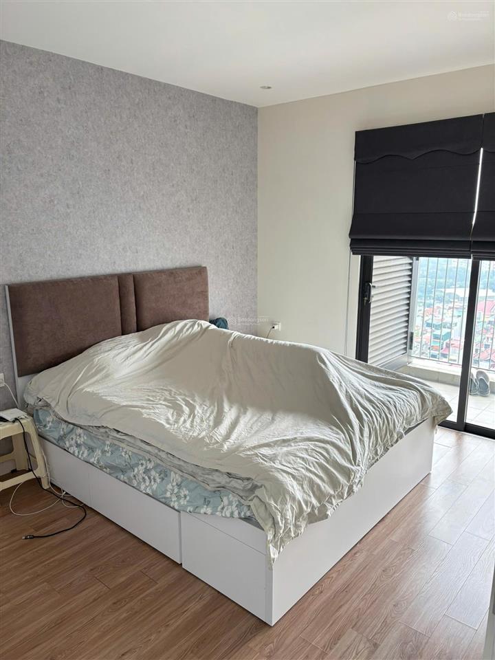[metro kosmo]  căn hộ ăn điểm nhờ tầng cao và view thoáng hồ tây  84m² giá thuê 18,5 triệu