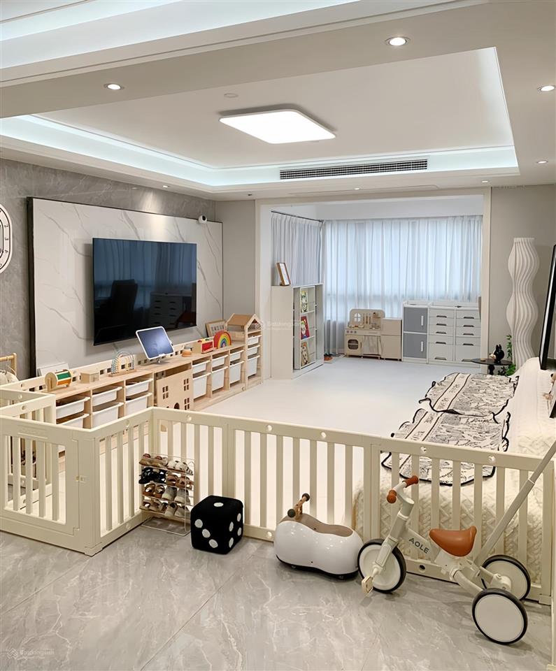 Hàng hiếm  kosmo căn to 4pn từ 181m2 tái xuất sau 1 năm