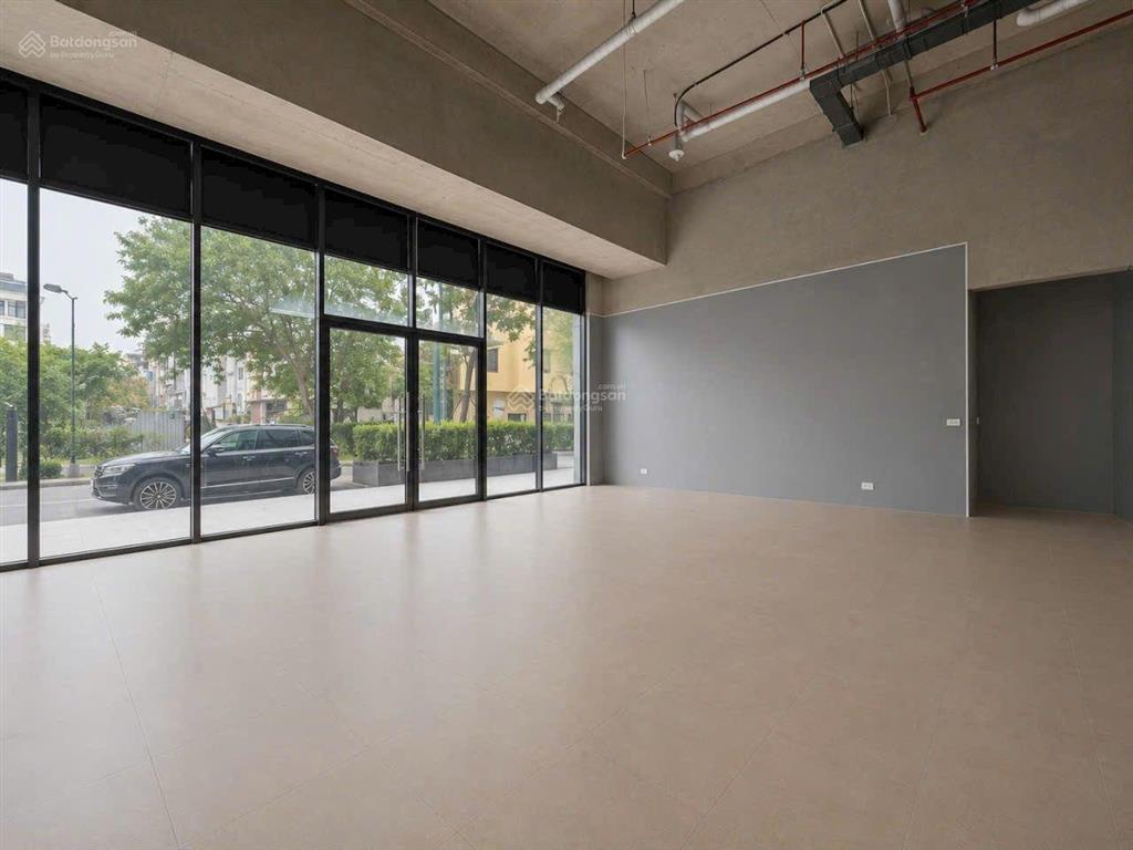 Làm phòng khám  tha hồ khách  đừng bỏ qua lô siêu đắc địa 107m2, mặt tiền 14m này
