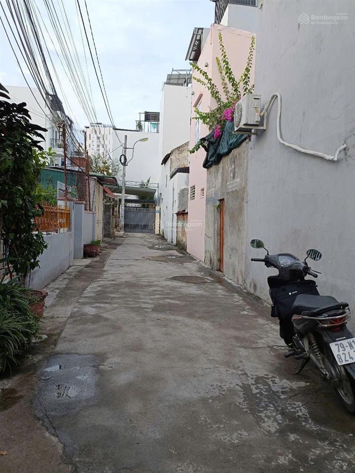Đất 200m2 cách biển 800m, hẻm đường hoàng diệu, tiện ở, xây toà căn hộ cho thuê, gần trường học, bv