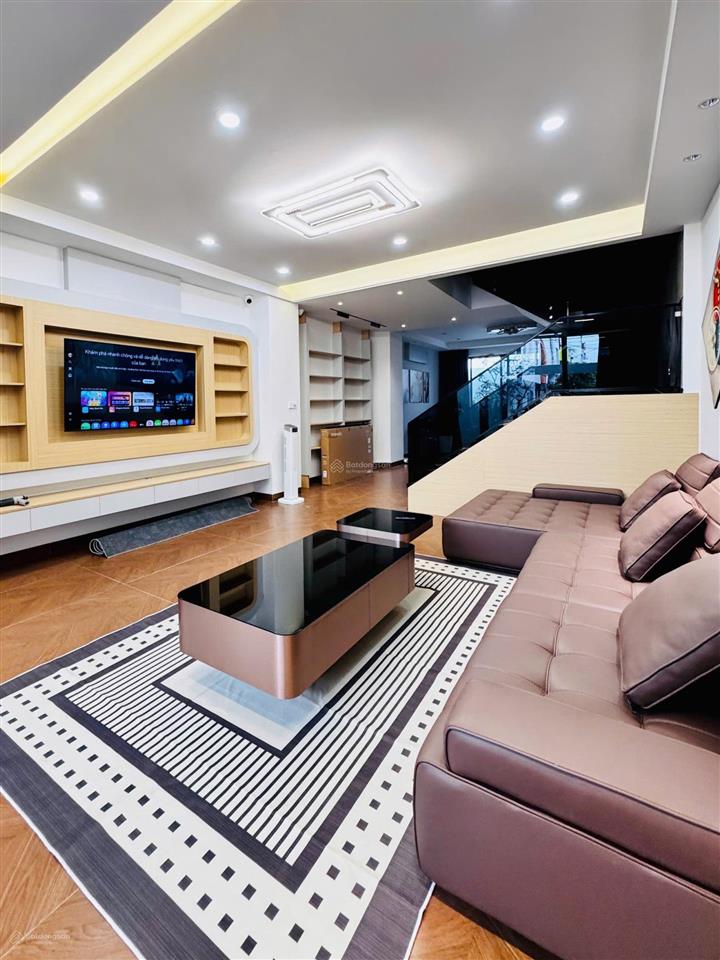Nhà mới 3 tầng kđt hud phước long a có thang máy xây tâm huyết để ở