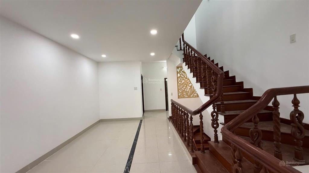 Nhà 4t kđt phước long 11ty ngay trung tâm nha trang, đối diện công viên, vừa ở vừa đầu tư
