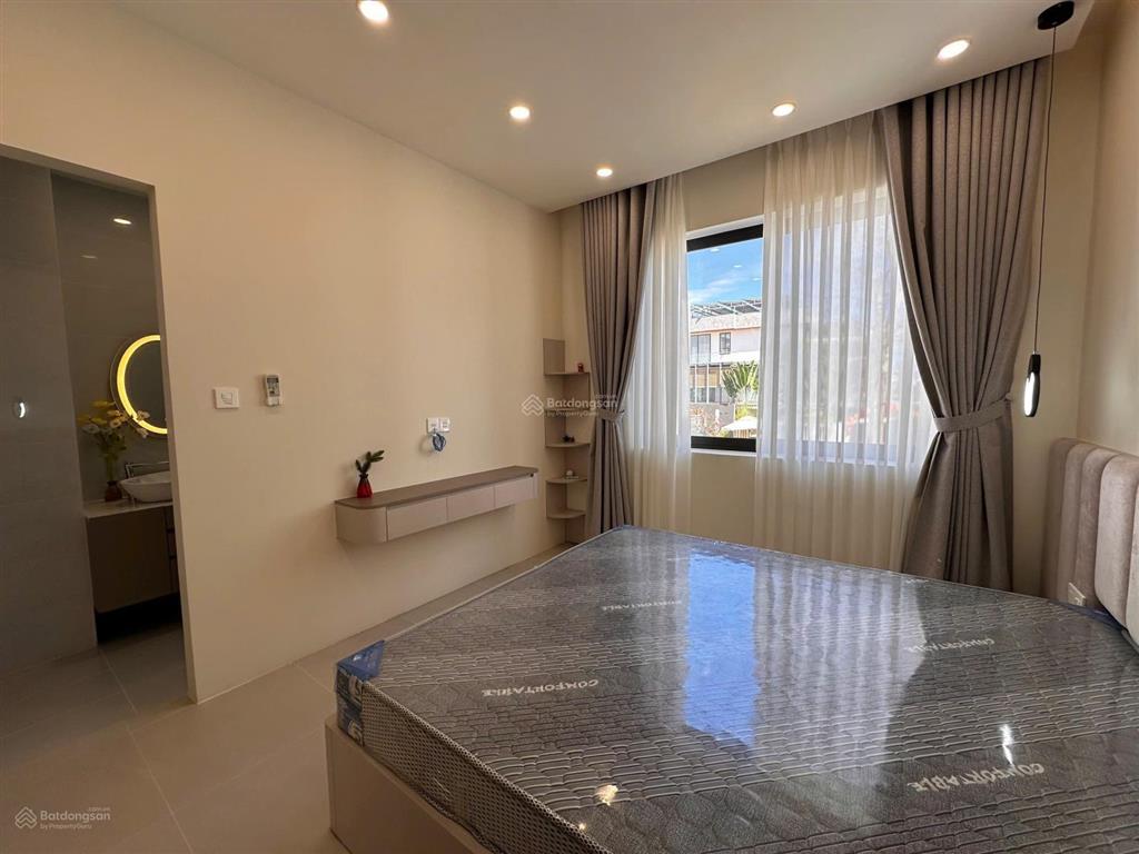 Nhà đẹp 3 tầng mới xây mỹ gia gói 7 đối diện sân bóng mỹ gia hàng hot, gần đại lộ võ nguyên giáp