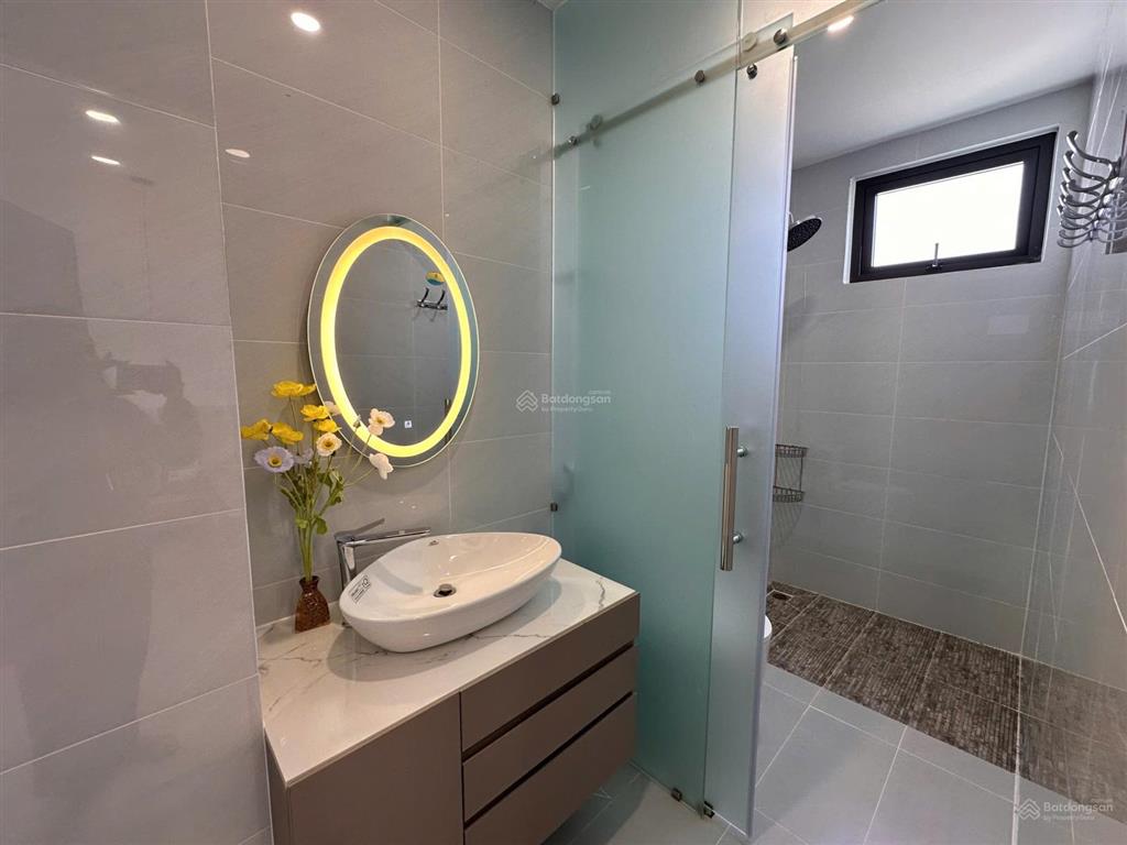 Nhà đẹp 3 tầng mới xây mỹ gia gói 7 đối diện sân bóng mỹ gia hàng hot, gần đại lộ võ nguyên giáp