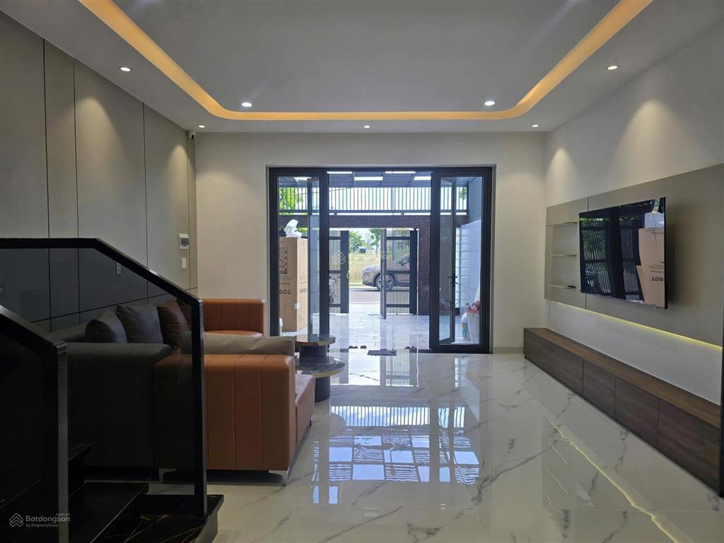 Nhà đẹp mỹ gia gói 7 đối diện công viên 9ty200
siêu thoáng, full nội thất new