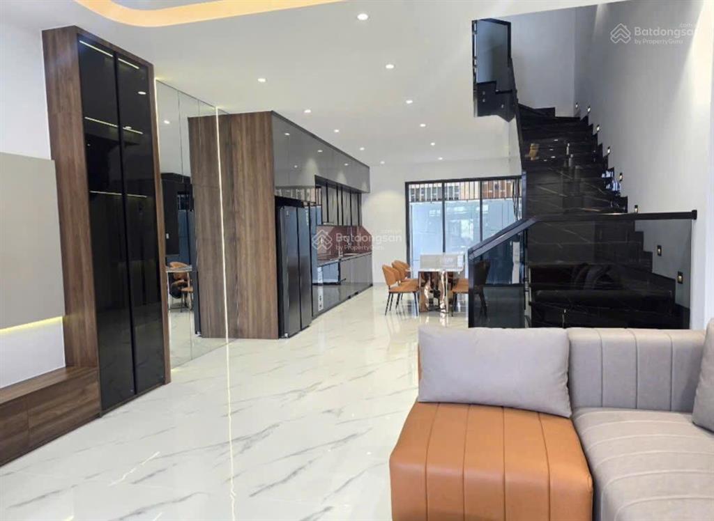 Nhà đẹp mỹ gia gói 7 đối diện công viên 9ty200
siêu thoáng, full nội thất new