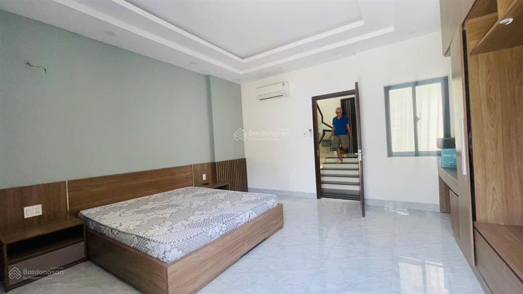 Cần tìm chủ mới cho căn nhà 3tầng kđt phước long. đầy đủ nội thất ở ngay.