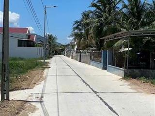 Hạ 650tr, bán 325m2 đất full thổ, mặt đường liên thôn 13m, cách ubnd ninh hoà chỉ 2,3km, sổ hồng
