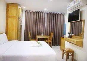 Toà căn hộ 7 tầng (19p), cách biển 700m, dòng tiền 40tr/th, sổ đã hoàn công, đường oto, dân trí cao