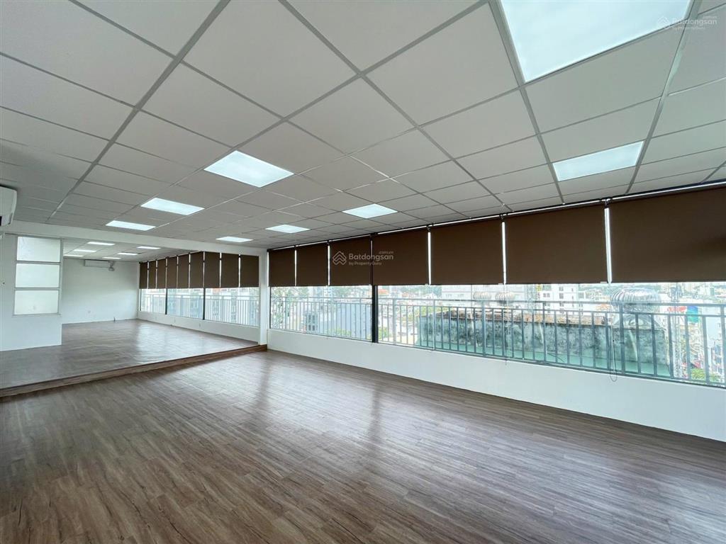 Cho thuê văn phòng lý nam đế  60m2  14tr  có hầm & pccc an toàn tuyệt đối