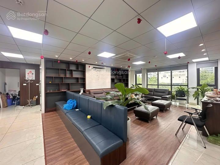 Nguyên căn mặt phố nguyễn lương bằng 7 tầng 1 hầm giá 145tr mới 100%