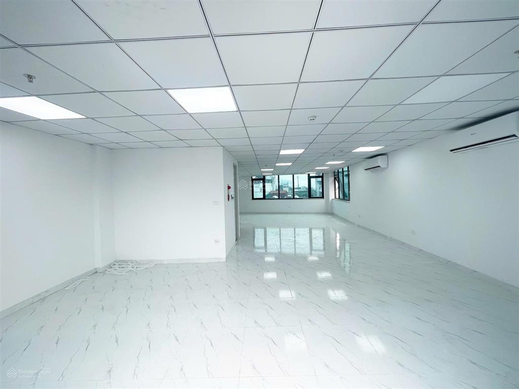 Siêu phẩm mặt phố cho thuê tòa nhà xã đàn 7 tầng 1 hầm full kính