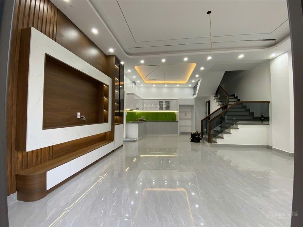 Bán nhà 3 tầng đường 7,5m tại phạm hải ,đa phúc