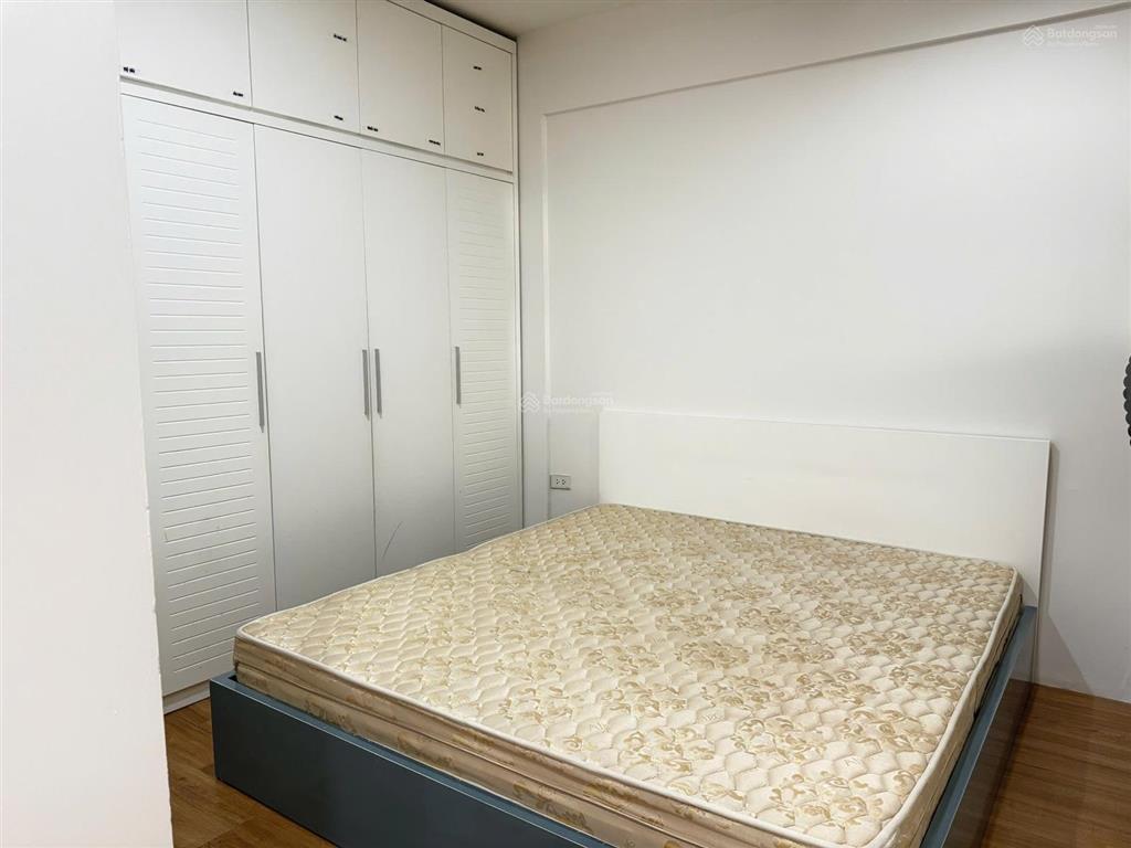 Chị gái em cần cho thuê căn 02 pn greenstar 234 phạm văn đồng