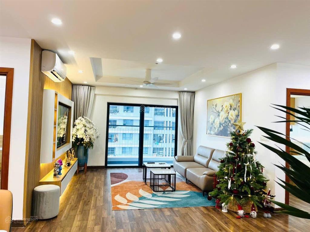 Em cần cho thuê căn hộ 03 pn full đồ greenstar 234 phạm văn đồng