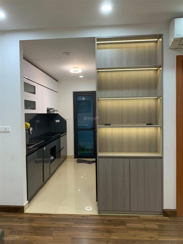 Chính chủ cần bán gấp căn 02 ngủ tại toà ct1 thái hà 43 phạm văn đồng căn góc.