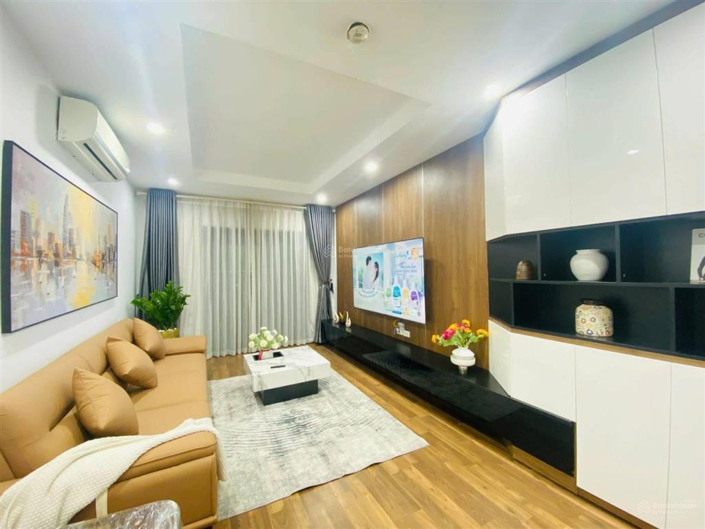 Bán căn 2 ngủ 70m chung cư bộ công an, 43 phạm văn đồng.