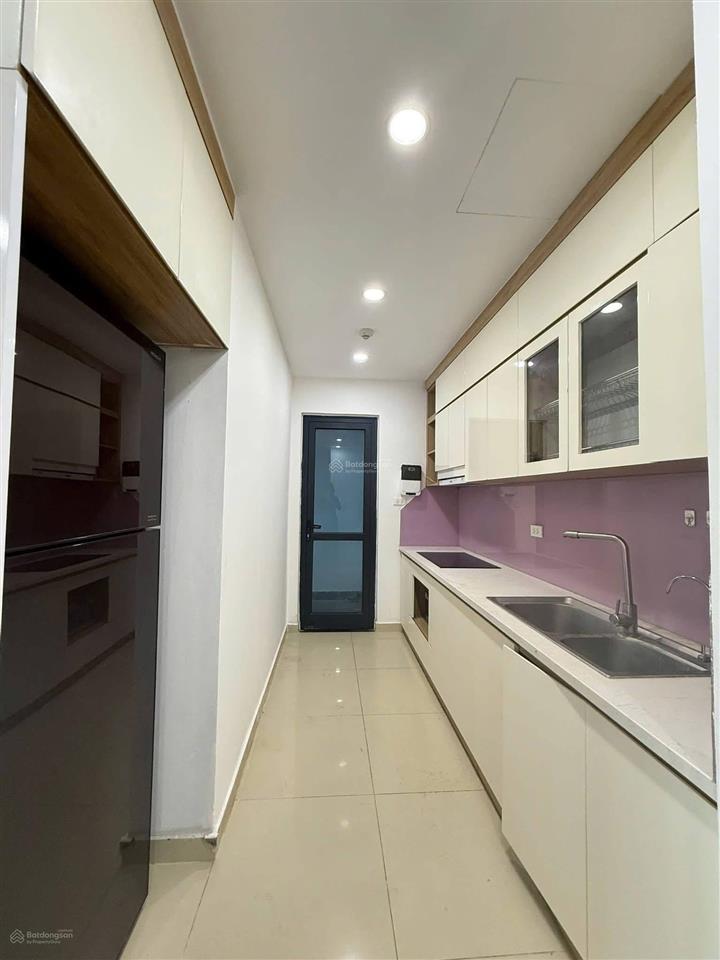 Bán căn ct3 thái hà  43 phạm văn đồng
gia đình chuyển công tác nên cần nhượng lại căn góc 2pn đẹp