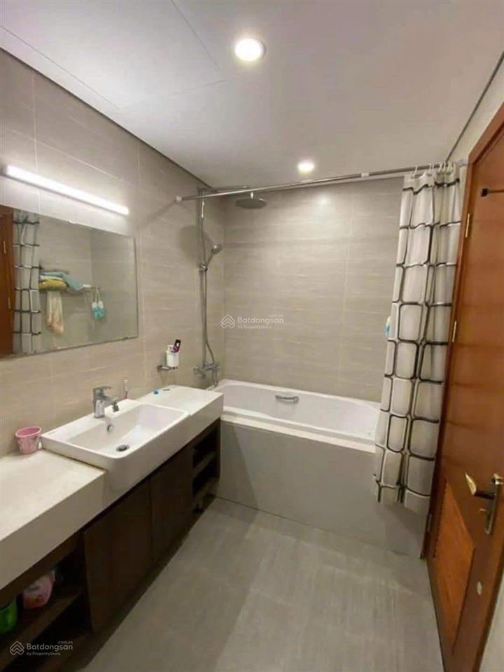 Bán căn ct3 thái hà  43 phạm văn đồng
gia đình chuyển công tác nên cần nhượng lại căn góc 2pn đẹp