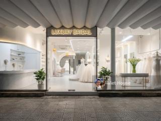 Mặt tiền thanh khê mới xây  200 m2  ngang 10 m  3 tầng  27 tr/ tháng