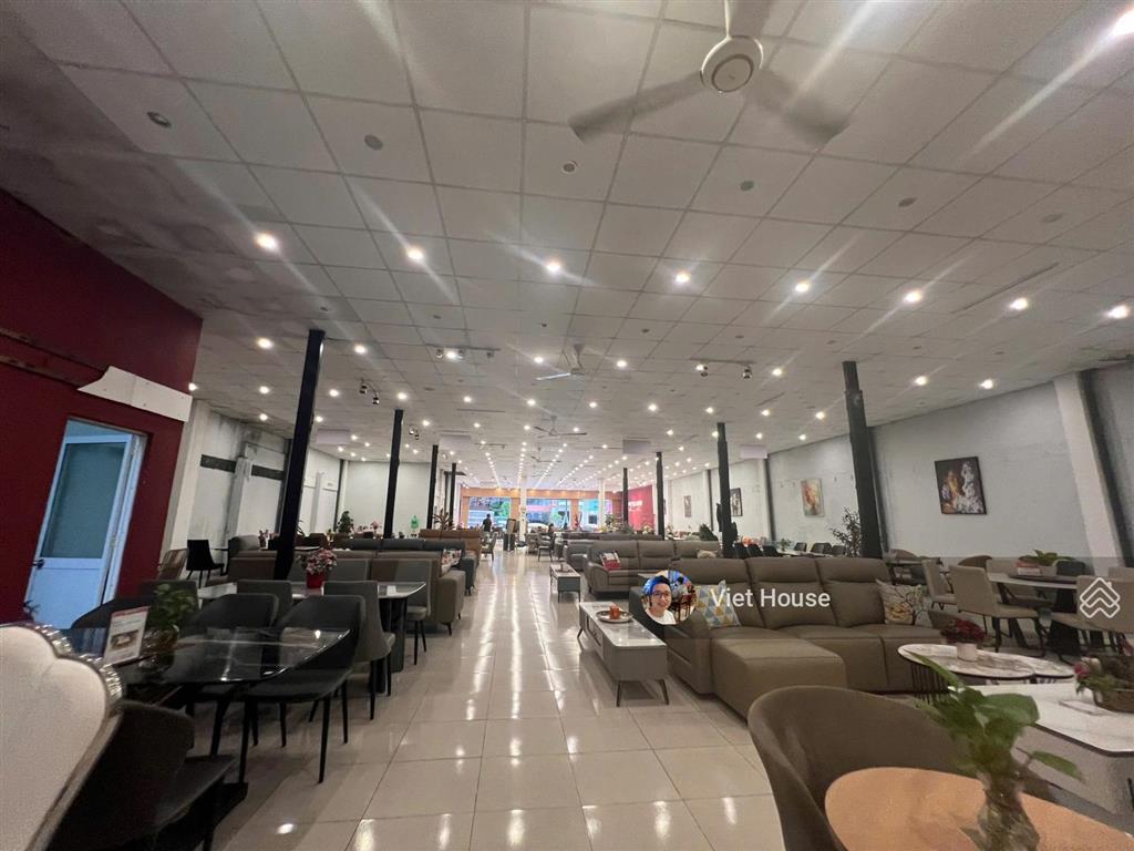 Viet house  cho thuê nhà mặt tiền ngay hải châu  380 m2  sát trần phú  100 tr/tháng
