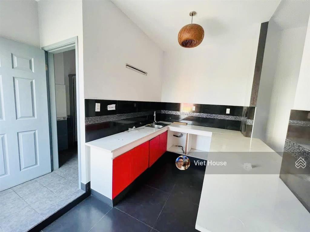 Viet house  nhà mt đường 3/2  hải châu cho thuê ngang 12m  35 tr