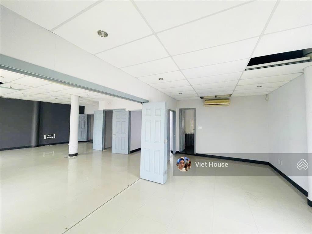 Viet house  nhà mt đường 3/2  hải châu cho thuê ngang 12m  35 tr
