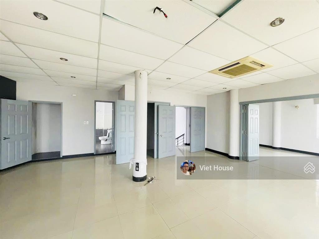 Viet house  nhà mt đường 3/2  hải châu cho thuê ngang 12m  35 tr