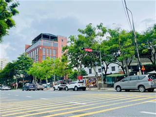 Viet house cho thuê  góc 2 mặt tiền hồ nghinh  630 m2  sát biển phạm văn đồng