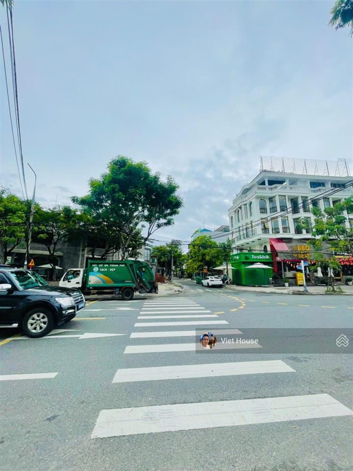 Viet house cho thuê  góc 2 mặt tiền hồ nghinh  630 m2  sát biển phạm văn đồng