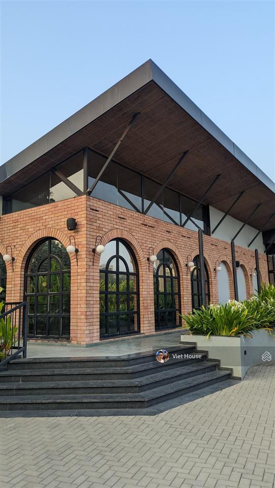Viet house  lô góc 2 mặt tiền hồ nghinh cho thuê  450 m2  120 tr