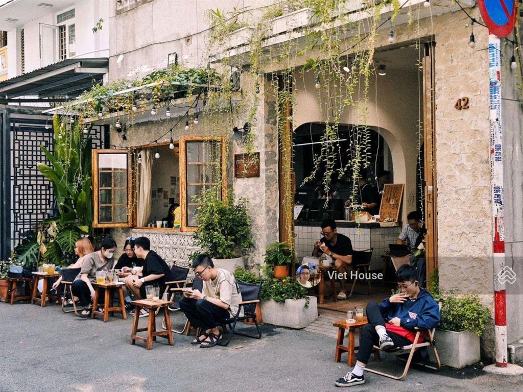 Cho thuê nhà gần chợ hàn, nhà thờ con gà  ngang 25m