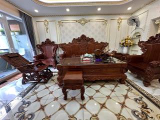 Cho thuê căn shophouse 1t3l khu văn hoa villa, đầy đủ nội thất gỗ cao cấp