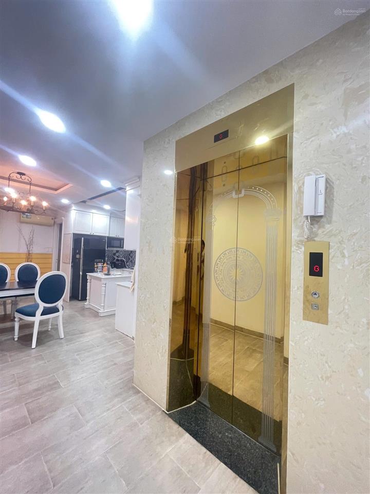 Cho thuê biệt thự 4 lầu 5 phòng có thang máy ngay gần quảng trường tỉnh