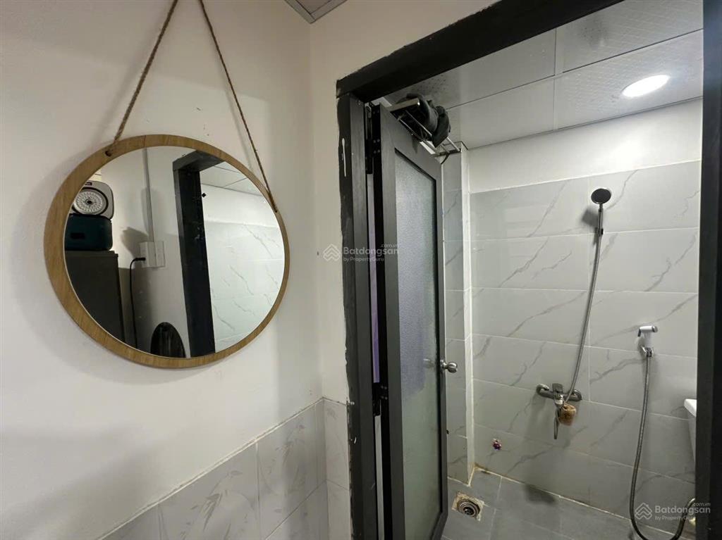 Cho thuê căn hộ duplex có gác rộng rãi mới đẹp full nội thất 100% ngay gần trung tâm vincom