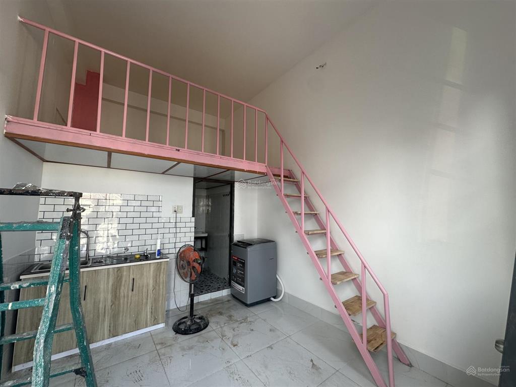 Cho thuê căn hộ duplex có gác rộng rãi mới đẹp full nội thất 100% ngay gần trung tâm vincom