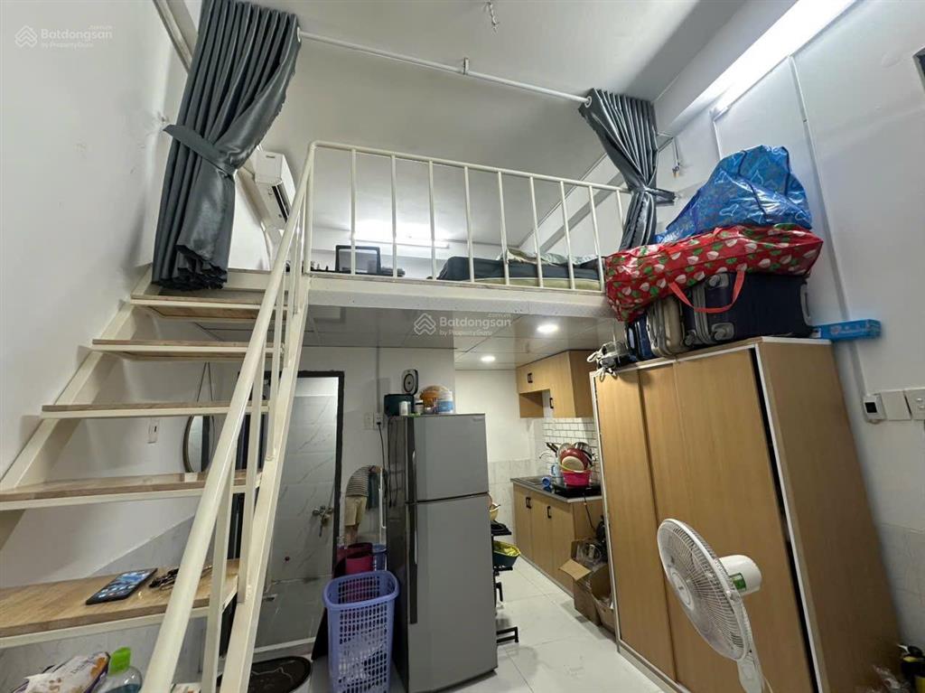 Cho thuê căn hộ duplex có gác rộng rãi mới đẹp full nội thất 100% ngay gần trung tâm vincom