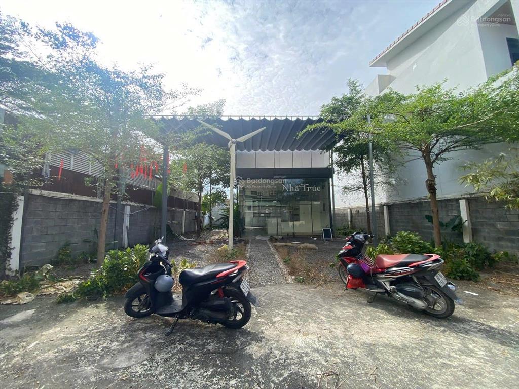 Cho thuê mặt bằng 400m2 gần đường nguyễn ái quốc, phường tam hiệp, gần trường bùi thị xuân