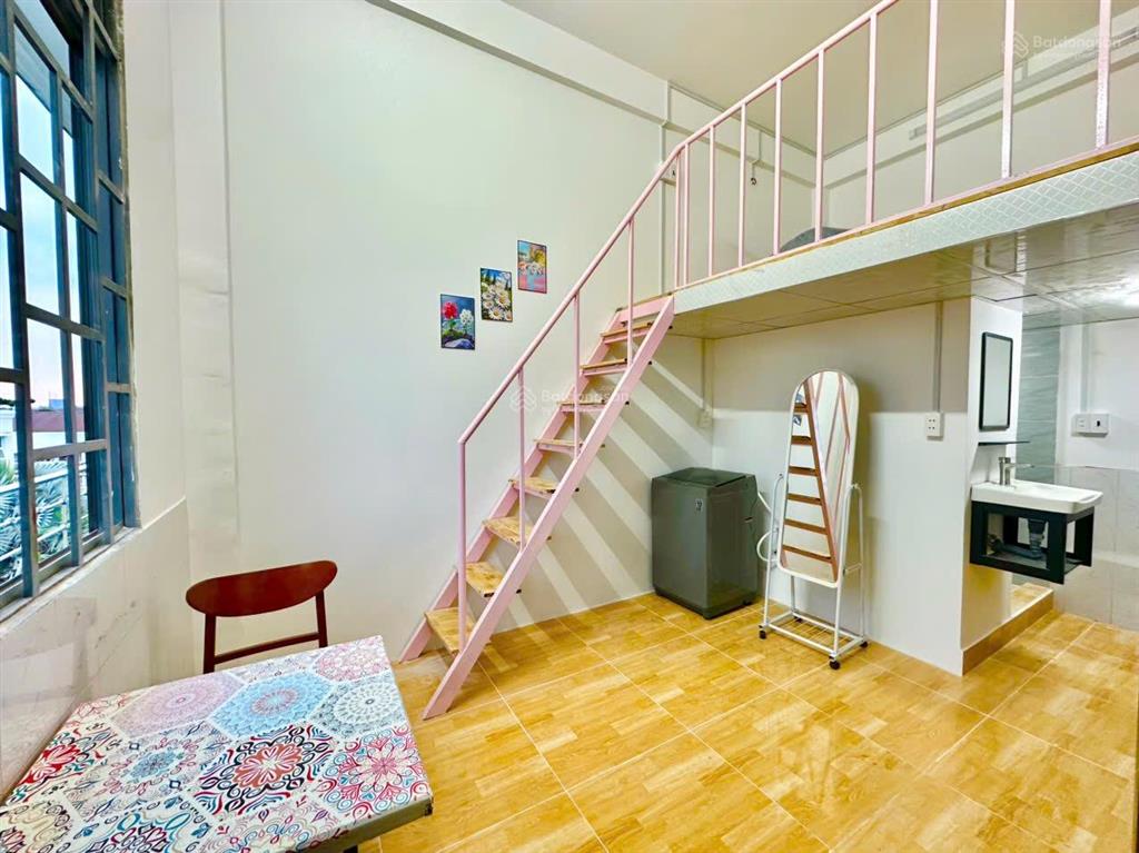 Cho thuê căn hộ duplex có gác rộng rãi mới đẹp full nội thất 100% ngay gần trung tâm vincom gần chợ