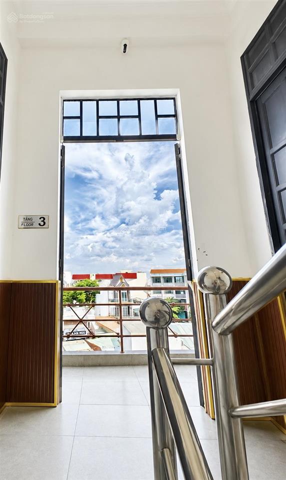 Cho thuê căn hộ duplex có gác rộng rãi mới đẹp full nội thất 100% ngay gần trung tâm vincom gần chợ