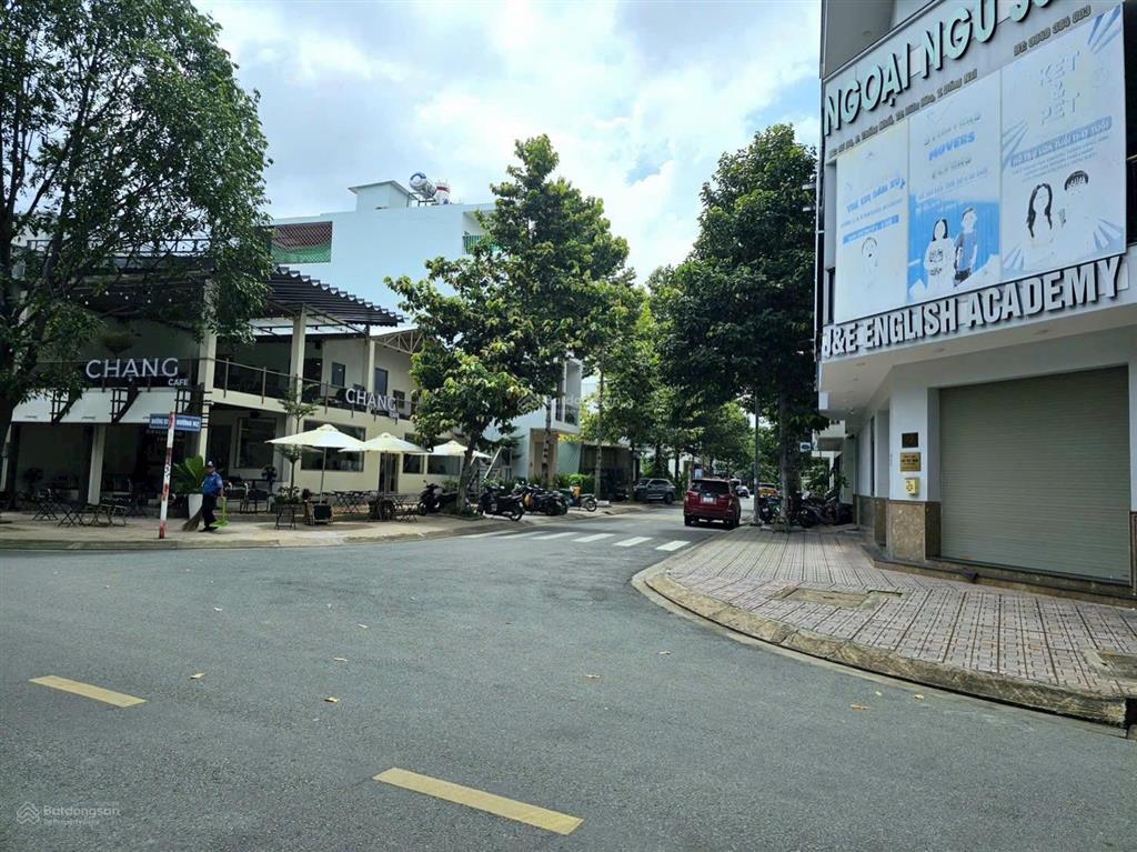 Cho thuê đất mặt tiền gần 17 khu dân cư d2d vị trí đắc địa, trung tâm biên hòa