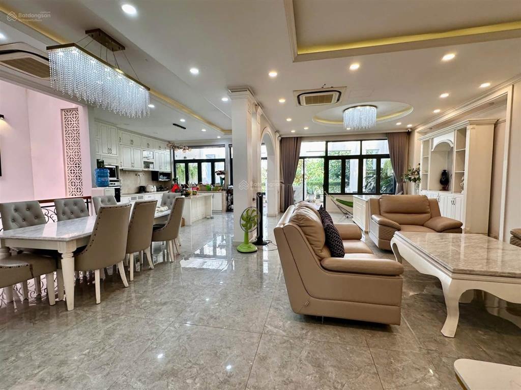 Cho thuê biệt thự cao cấp có thang máy võ thị sáu, khu d2d biên hòa