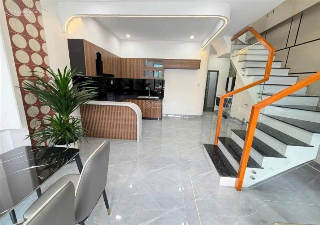 Bán nhà lầu đẹp, sổ riêng thổ cư, kp1 tân hiệp, biên hòa