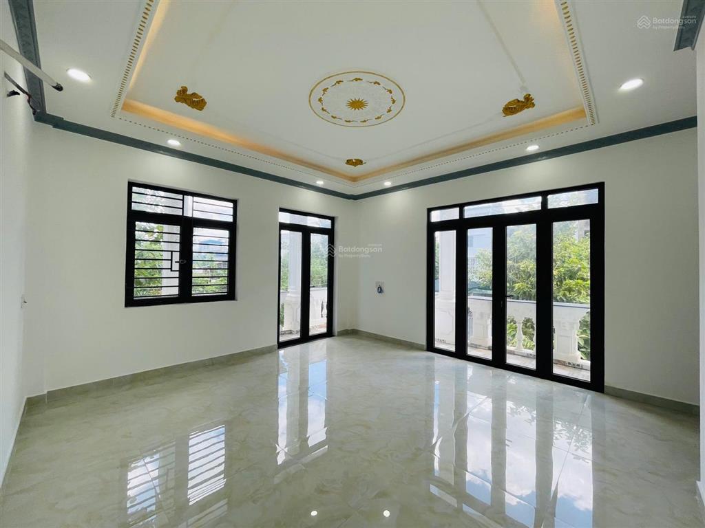 Cho thuê biệt thự mới đẹp góc 2 mặt tiền khu dân cư bửu long