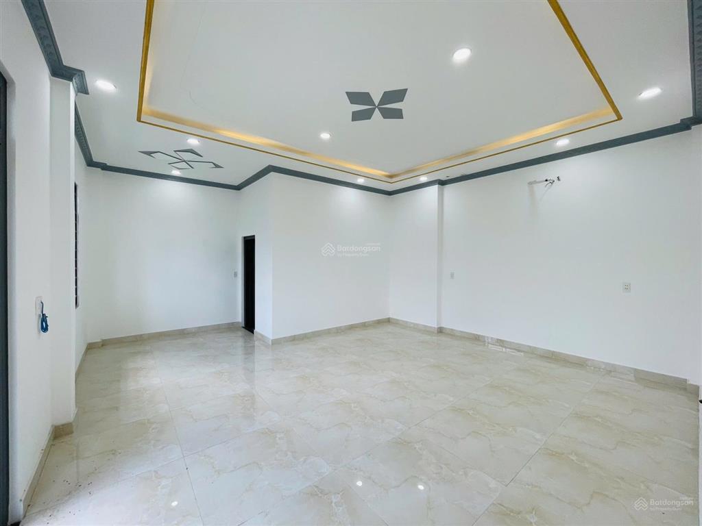 Cho thuê biệt thự mới đẹp góc 2 mặt tiền khu dân cư bửu long