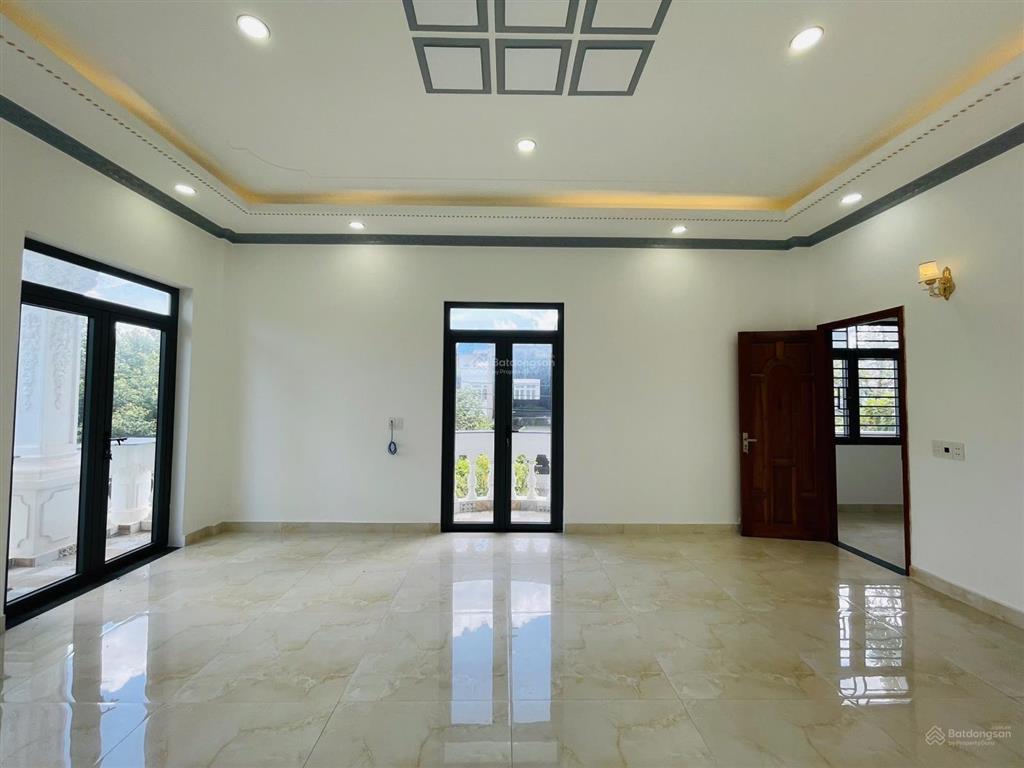 Cho thuê biệt thự mới đẹp góc 2 mặt tiền khu dân cư bửu long