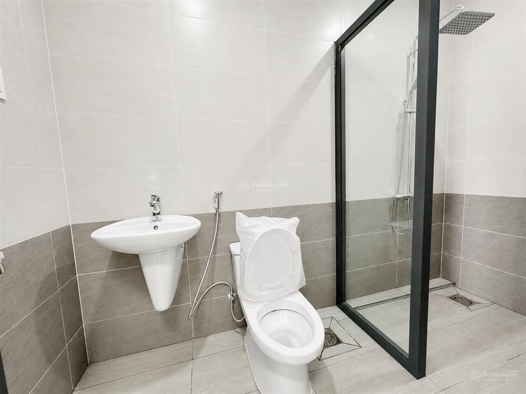 Cho thuê nhà 1 trệt 3 lầu mới đẹp khu dân cư hiện đại trung tâm biên hoà