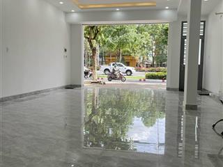 Cho thuê nhà đẹp ngang 6m cửa kính 1 trệt 1 lầu mặt tiền kinh doanh đ. nguyễn ái quốc