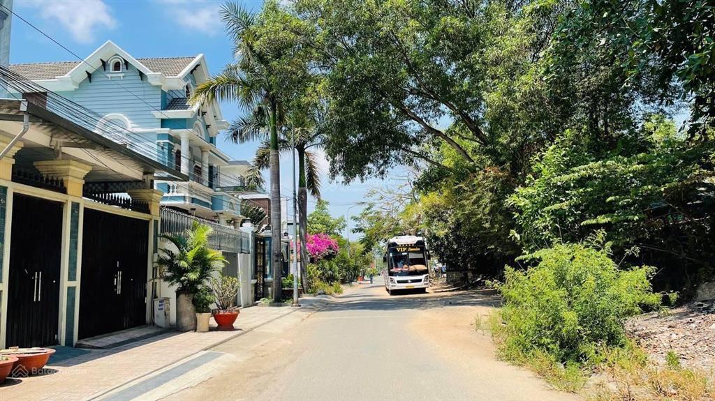 Cho thuê căn nhà gỗ đẹp kdc bửu long, gần chung cư a6a7, bến xe biên hoà
