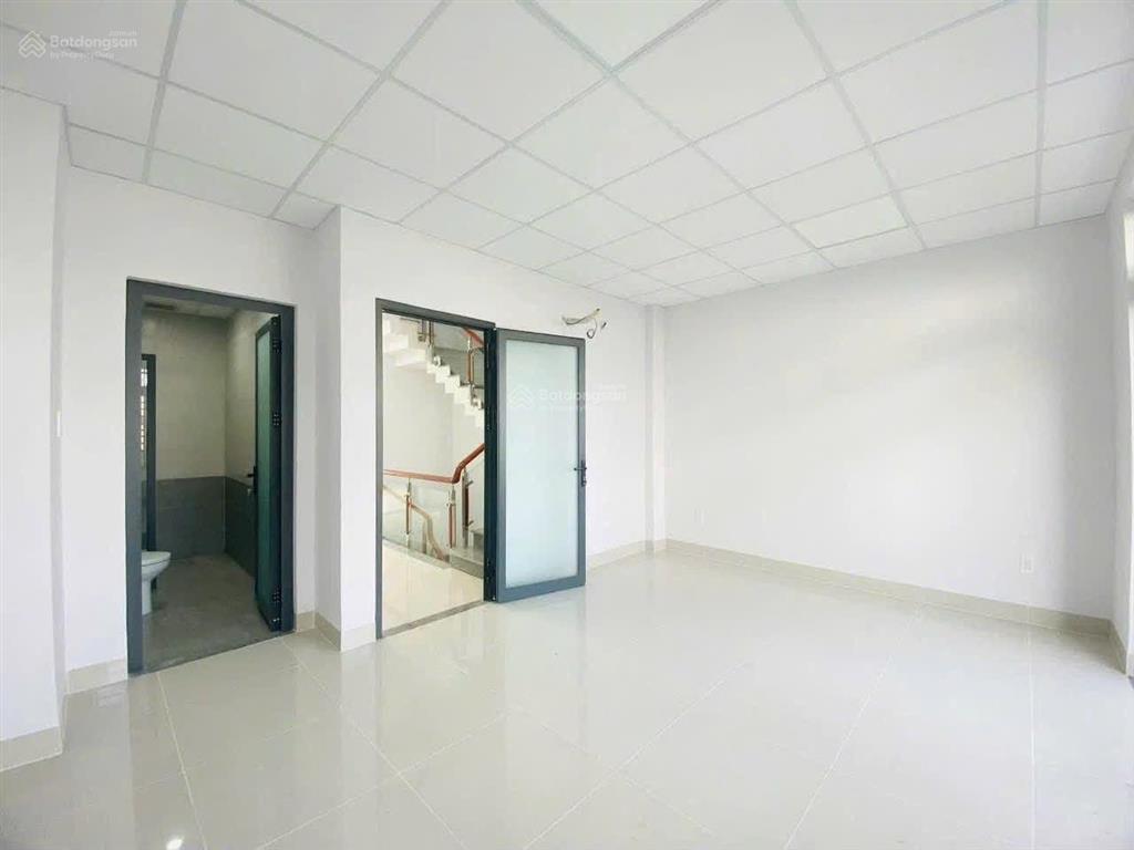 Cho thuê 15tr/tháng căn 1 trệt 3 lầu kdc quang vinh, biên hòa